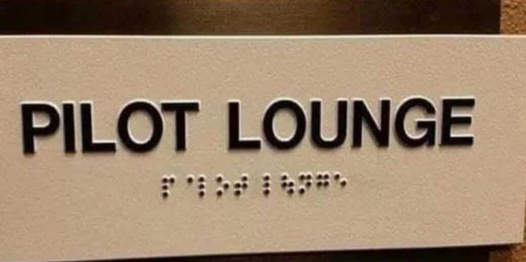 PILOT LOUNGE