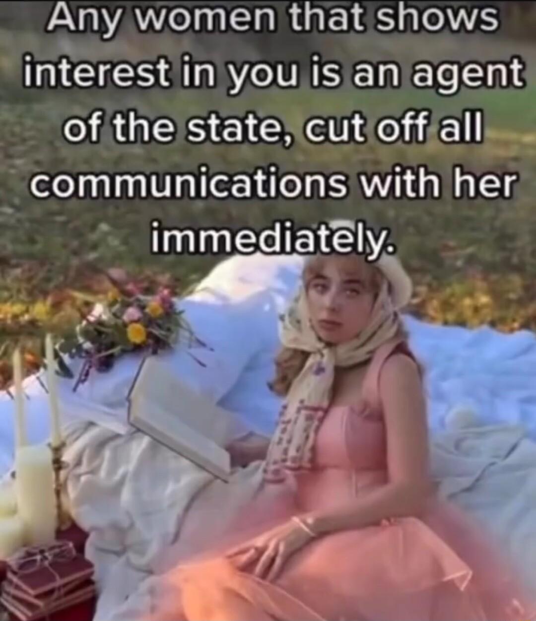 A YAVl R G ELSS WS interest in WVITNSETIE e hls O AGESEICEE G communications with her immediately