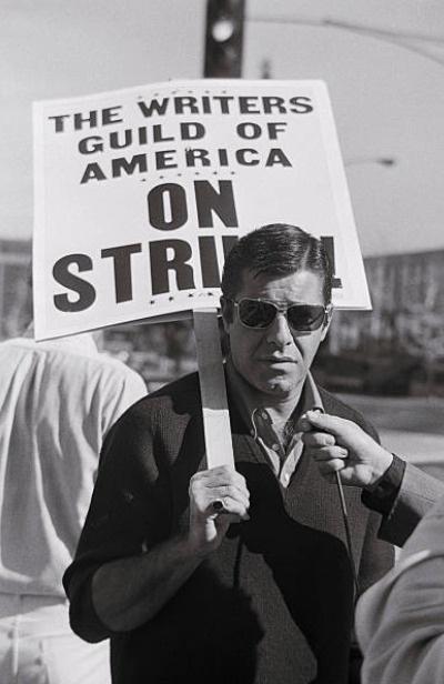 g WRITERS TH UILD OF