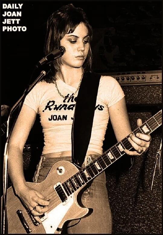 DAILY JOAN JETT PHOTO the Runaways JOAN