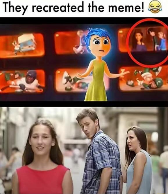 They recreated the meme! 😂