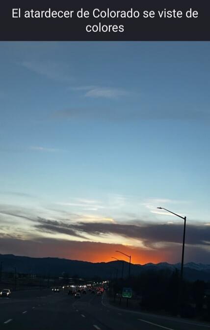 The Colorado sunset dresses up in colors