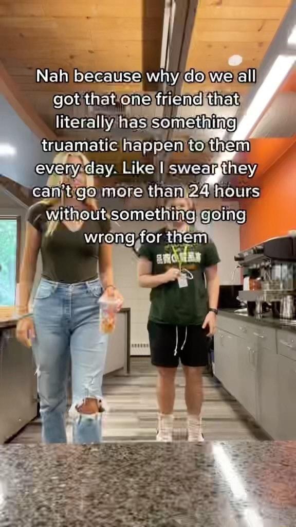 truamatic happenitoithem e EVARUCNISVEET 15 e outssomethmg elinfe wrongifor hem