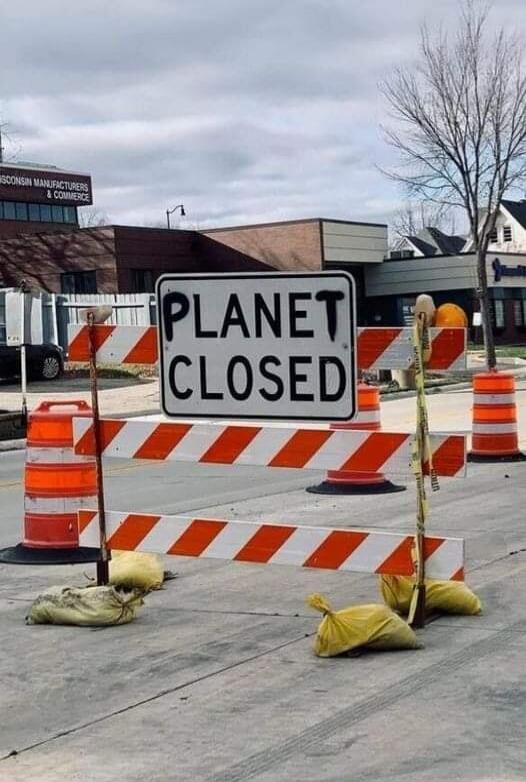 PLANET CLOSED. WISCONSIN MANUFACTURERS & COMMERCE.