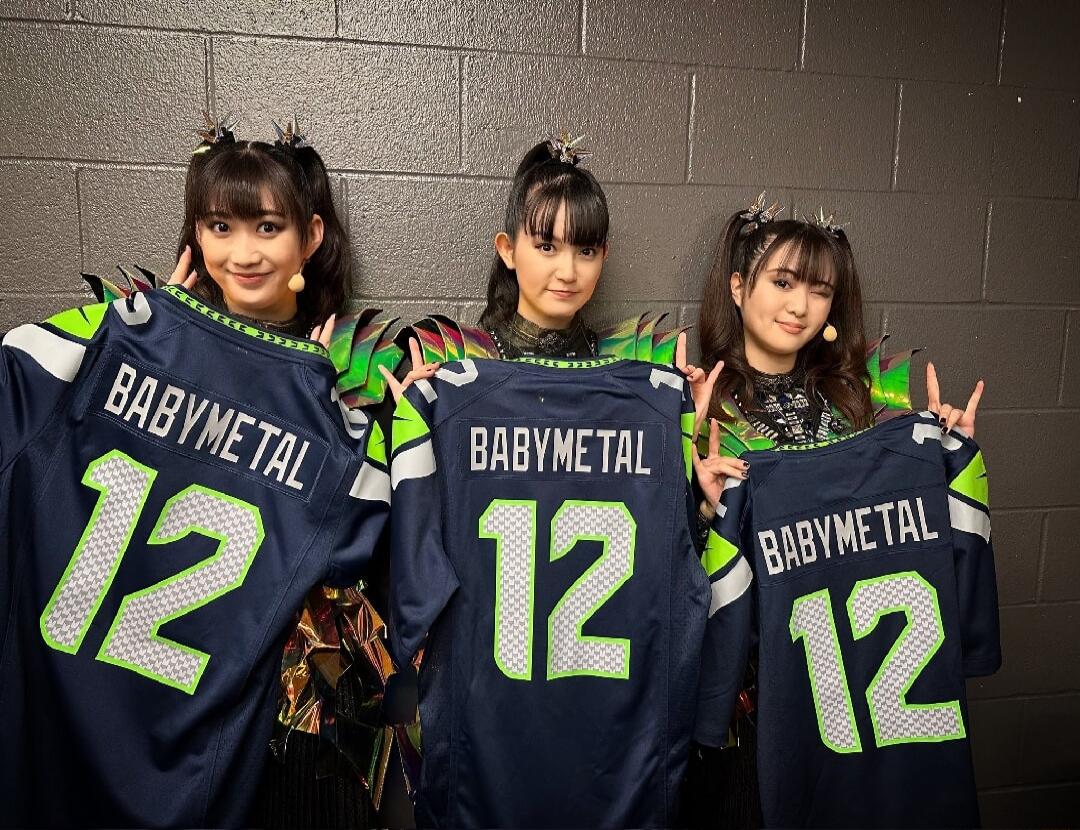 BABYMETAL 12
BABYMETAL 12
BABYMETAL 12