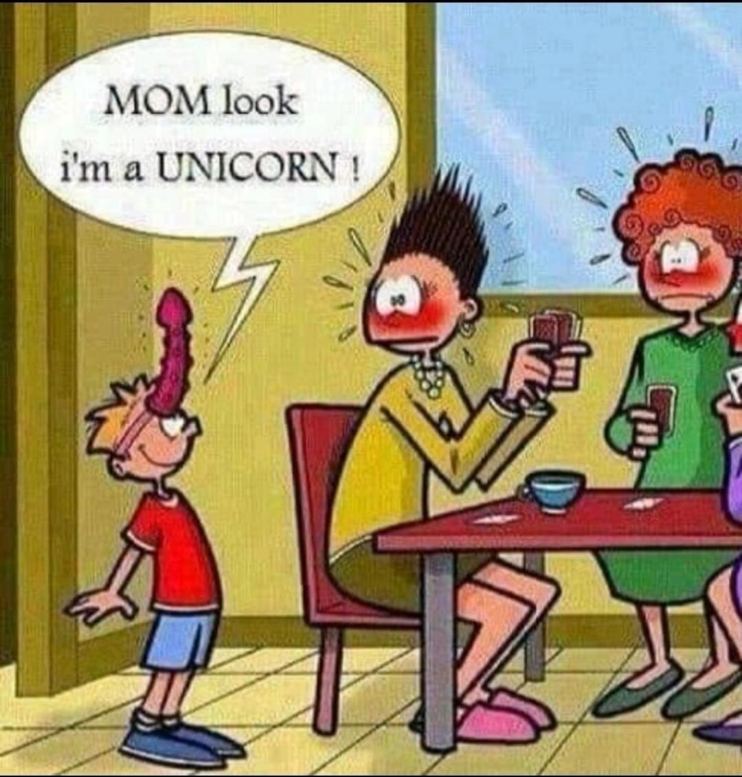MOM look i'm a UNICORN !