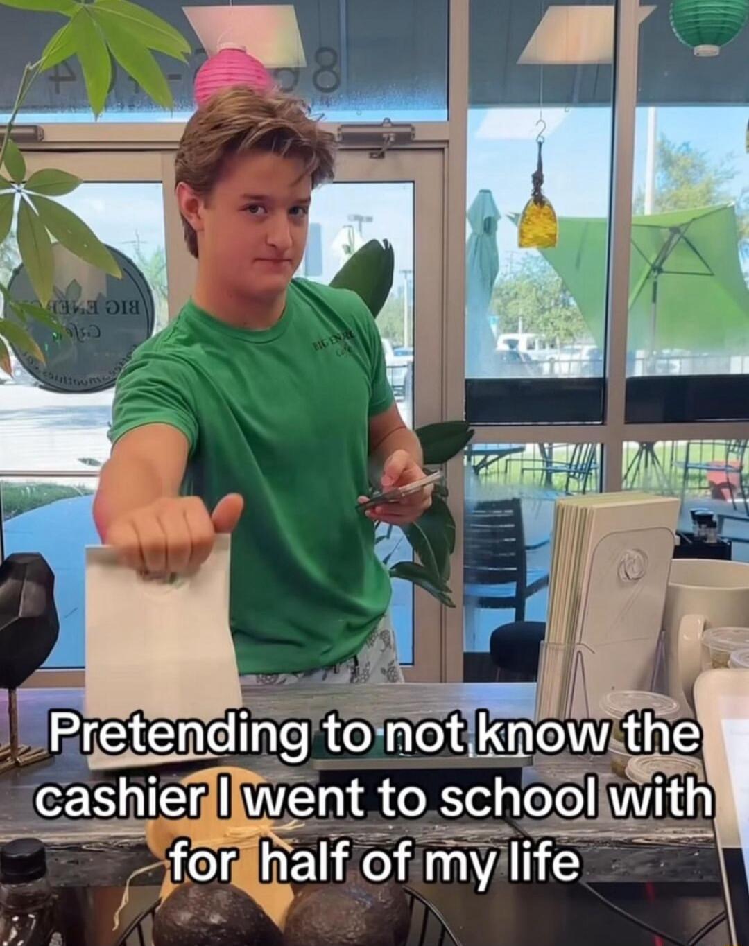 i 3 Ji retendlng L notowigg cashler Ivent to schooliwith for half of VLTS