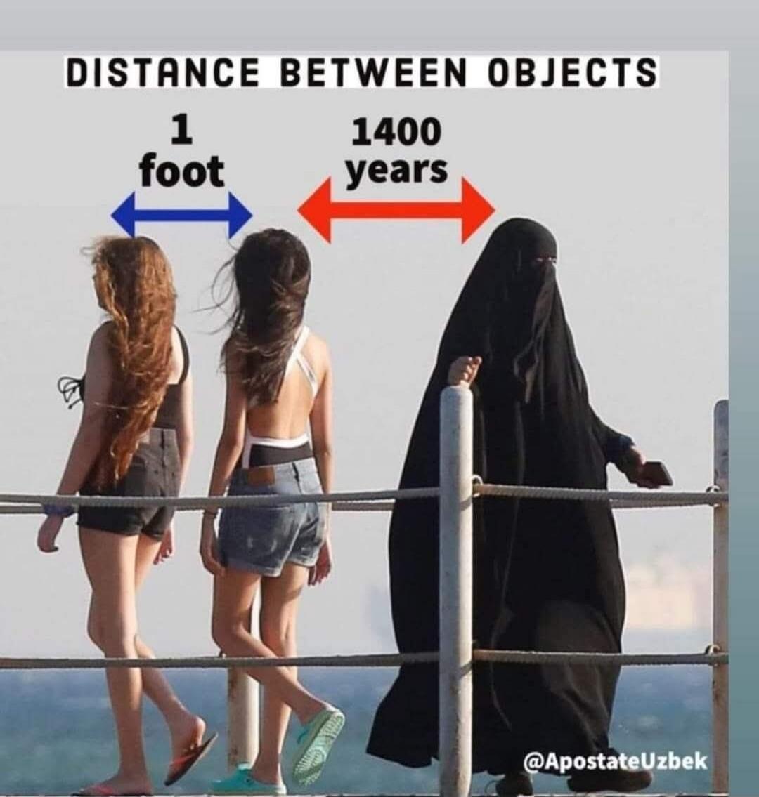 DISTANCE BETWEEN OBJECTS 1 foot 1400 years @ApostateUzbek