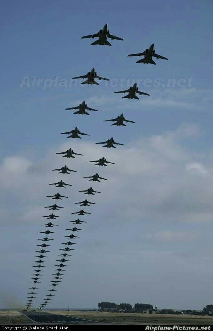 Airplane-Pictures.net Copyright © Wallace Shackleton