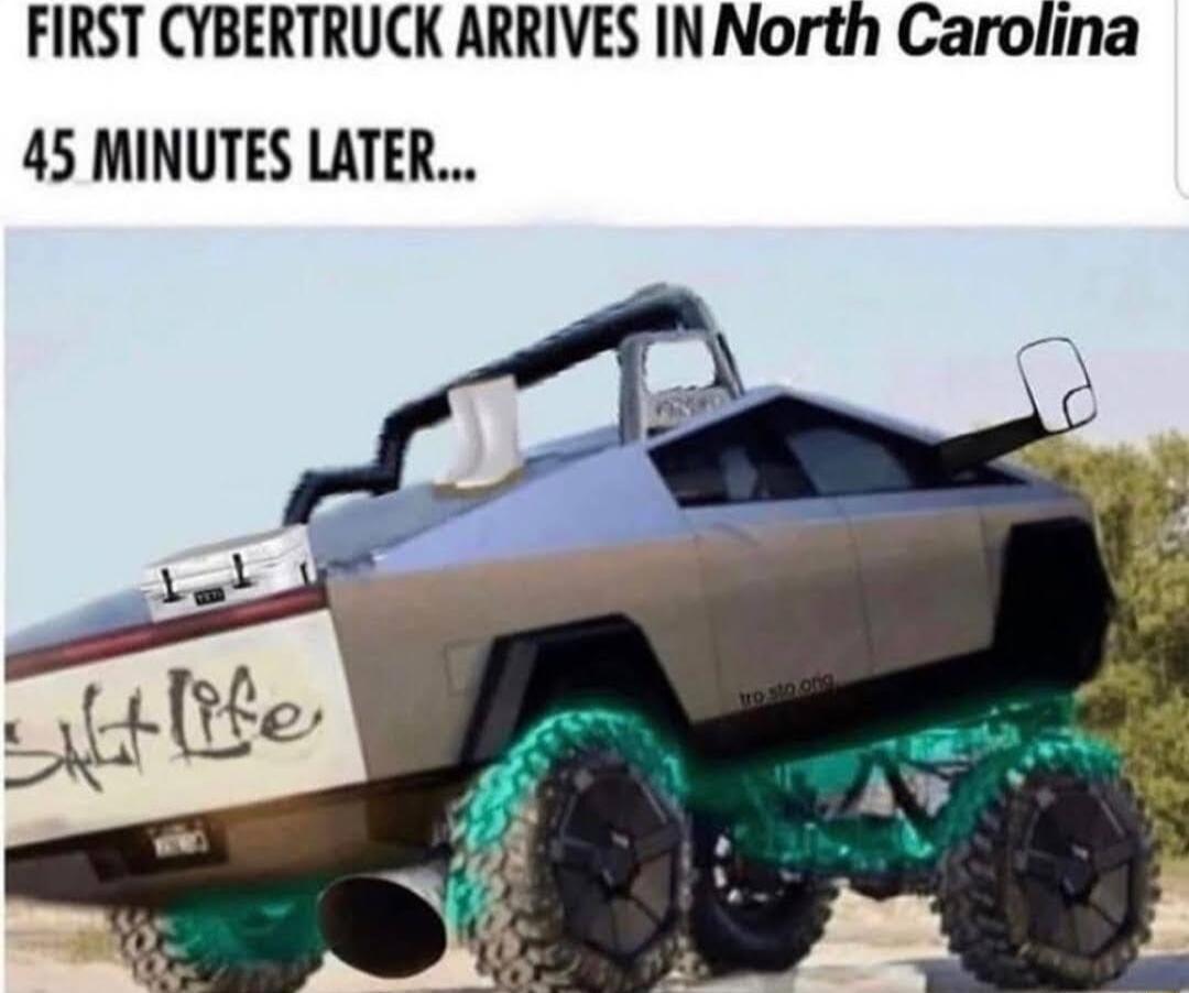 FIRST CYBERTRUCK ARRIVES IN North Carolina 45 MINUTES LATER