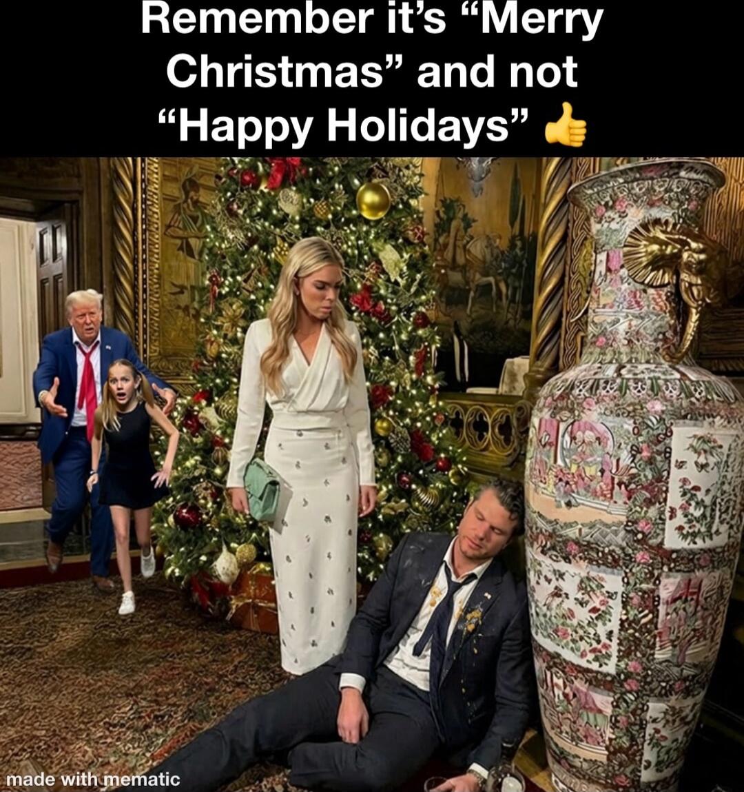 Remember it’s “Merry Christmas” and not “Happy Holidays” 👍