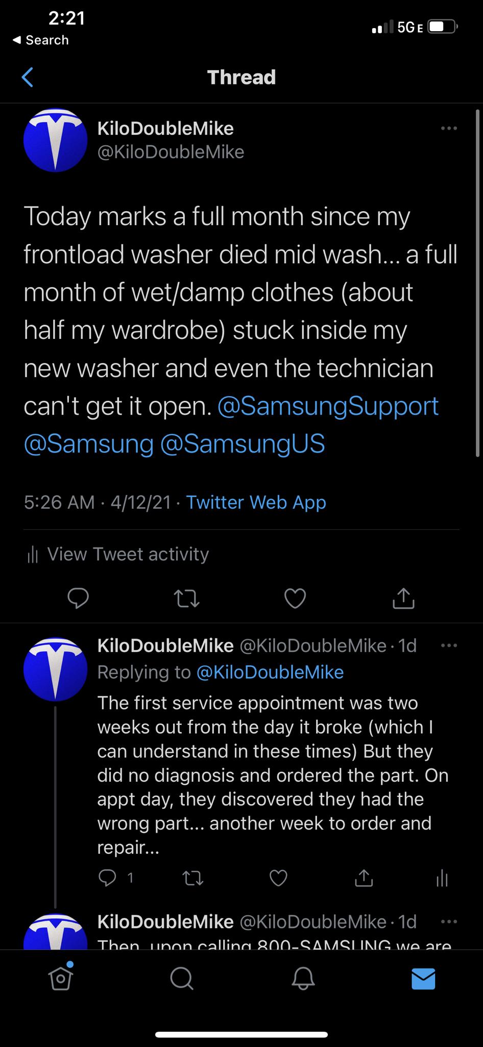 221 L RSTEET 4 Thread KiloDoubleMike I eIBLeIN S EIWVIIE ilele EVANEINCE RV NaglelaliaRS glerNnnY ligelglie Te RV alIle Te Nagl o AVVETS o WIRR VI plelalla NI A E e ElnploXello gl olelU half my wardrobe stuck inside my VAN algrTalo REVEToRi a TR tclelglpleiF1g cant get it open SamsungSupport CSEINSVleRNEIN S ValeUN w0 5Ge 526 AM 41221 Twitter Web App Il View Tweet activity O 0 VY Oy KiloDoubleMike