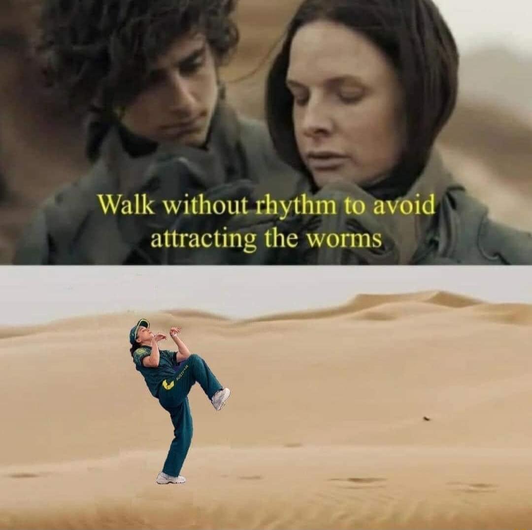 ag Walk without rhythm to avoid attracting the worms