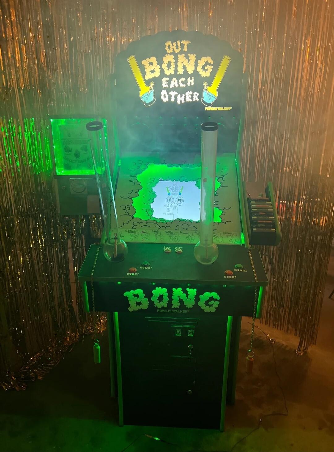OUT BONG EACH OTHER. BONG POROUS WALKER. FIRE! COLLECT YOUR ALL. BONG!