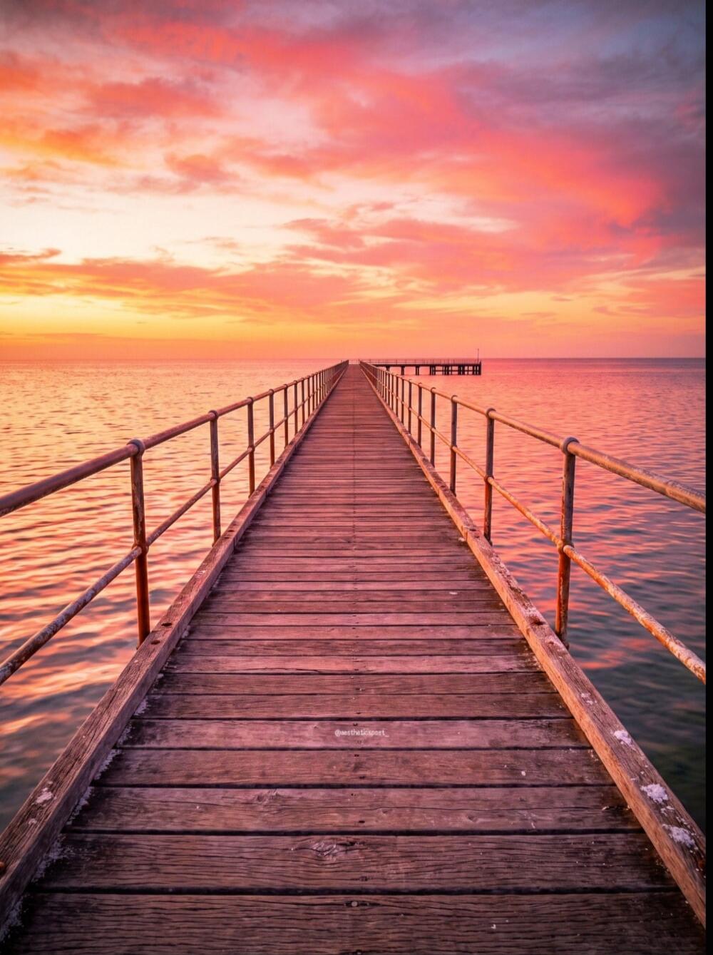 @aestheticspoet_