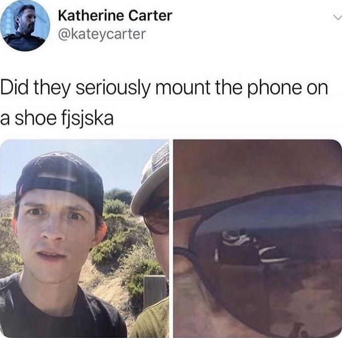 Did they seriously mount the phone on a shoe fisjka
