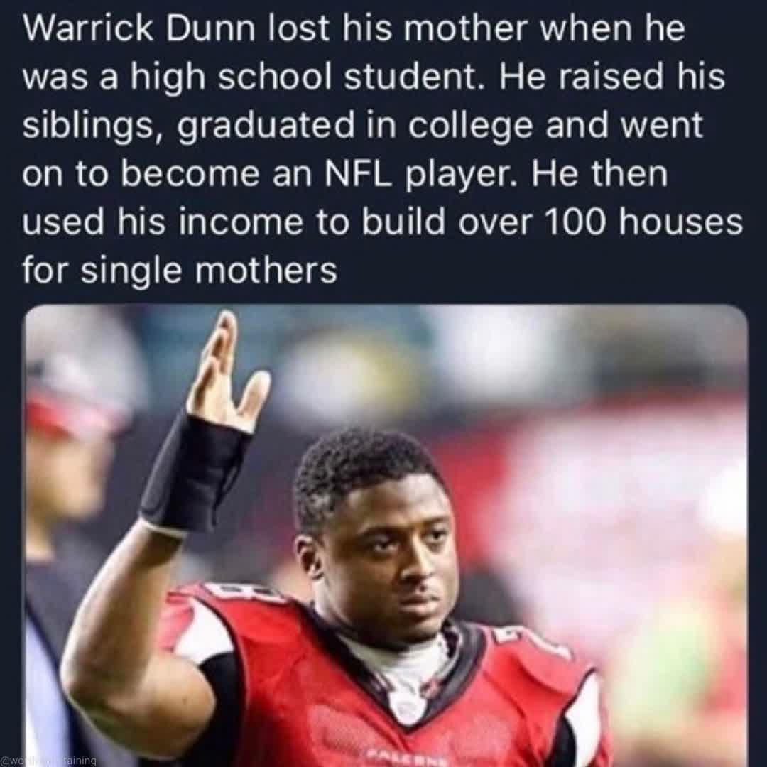 Warrick Dunn lost his mother when he WEISE N alle glYelaloTo 1 IES Wl STat ol o oW TR To M TES loTale EMRe1o VE1 Te RlaWelo Te 3 Ta e RYT0 og R ol oTTolol na L 1o I N o EVZ T ol o R g T UEYTo Mo TERa Yool pa 0 o X o011 o o VZ T g O1 0 M g TUEY 1S for single mothers