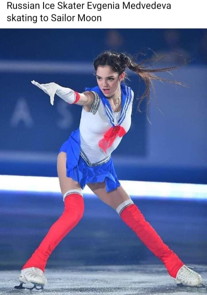 Russian Ice Skater Evgenia Medvedeva skating to Sailor Mo