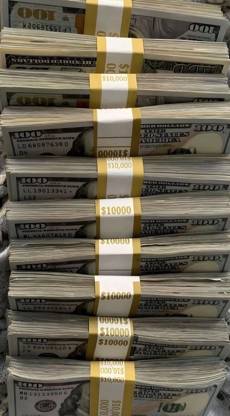 100 Federal Reserve Note The United States of America $10,000