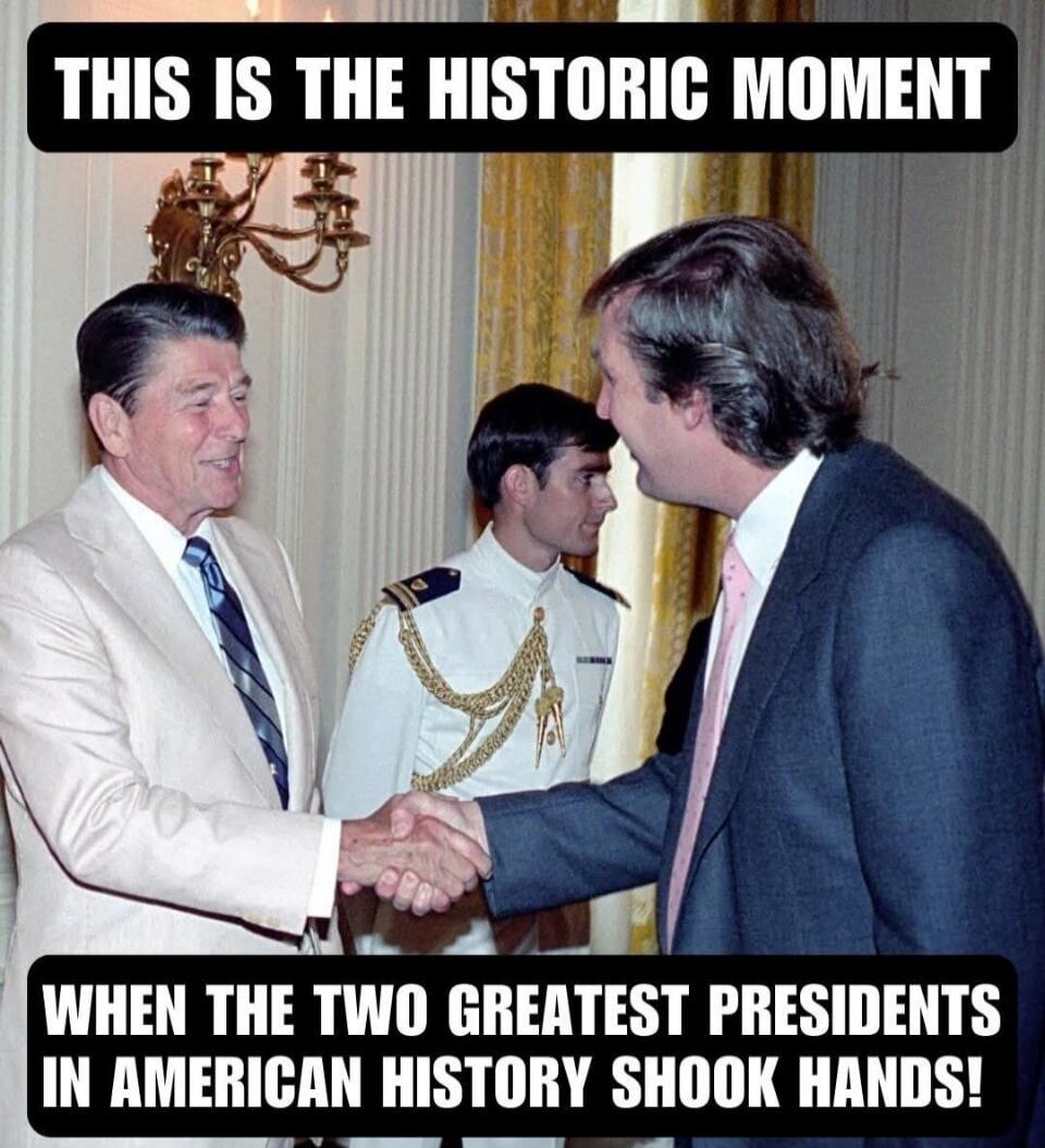THIS IS THE HISTORIC MOMENT WHEN THE TWO GREATEST PRESIDENTS IN AMERICAN HISTORY SHOOK HANDS!
