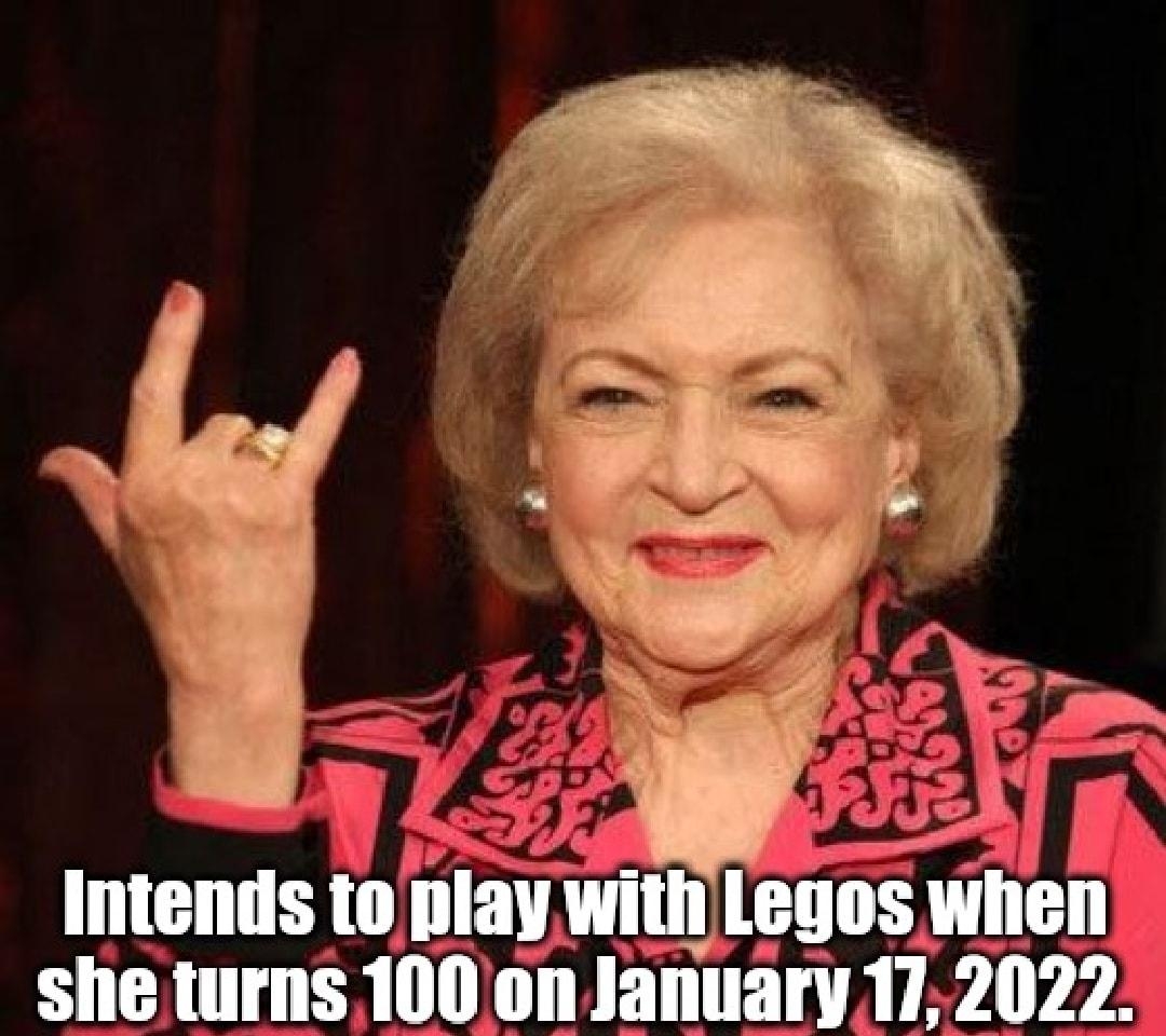 Intends to IIIa vmn legns Hllll she turns 100on January 172022