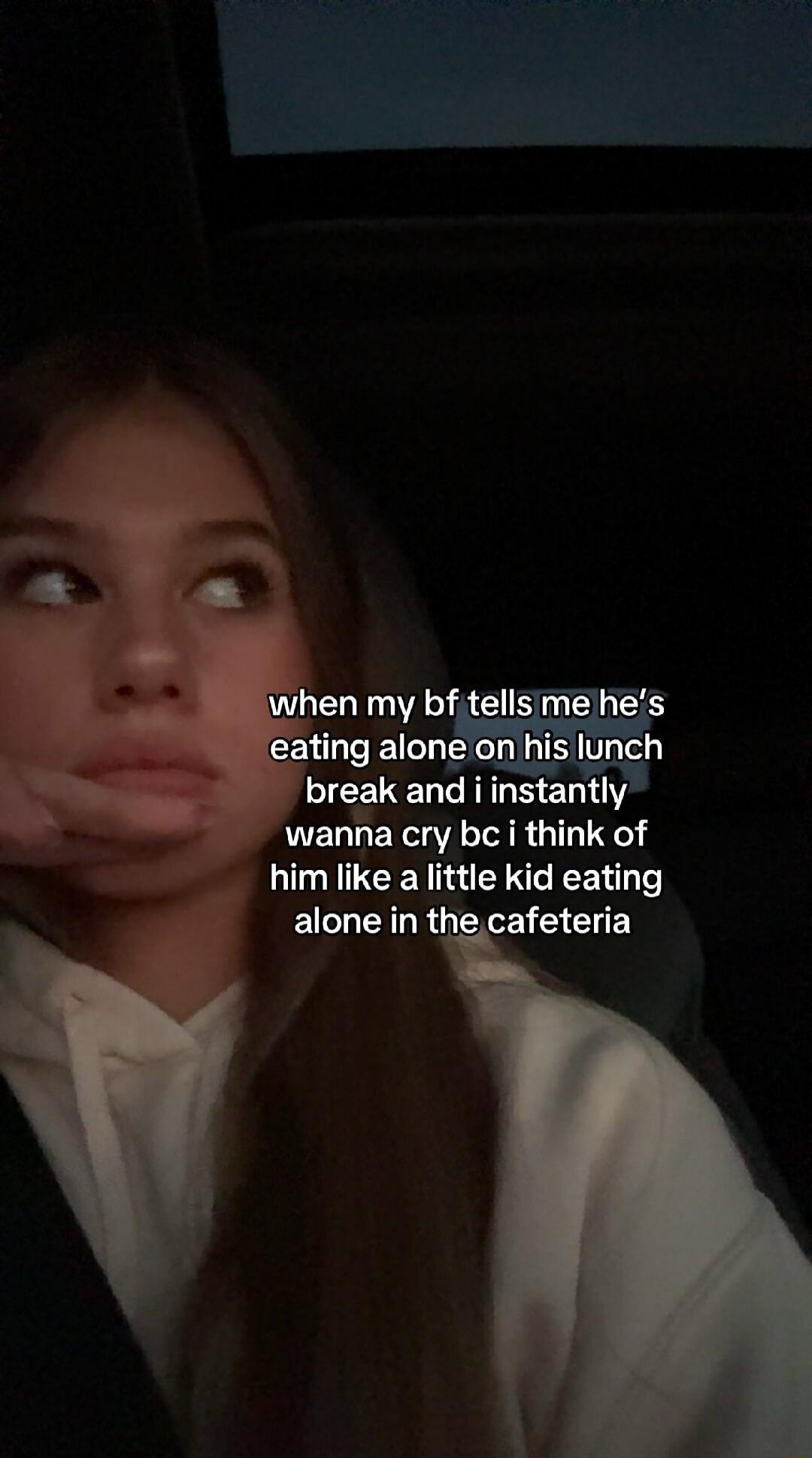 LENIAIAEE hes ting alone is lunch break and LEELT wanna cry be i think of him like a little kid eating ELLEIU RGNS CIE