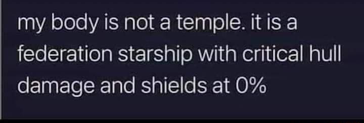 10 elele VA alel R lag ol RIS federation starship with critical hull damage and shields at 0