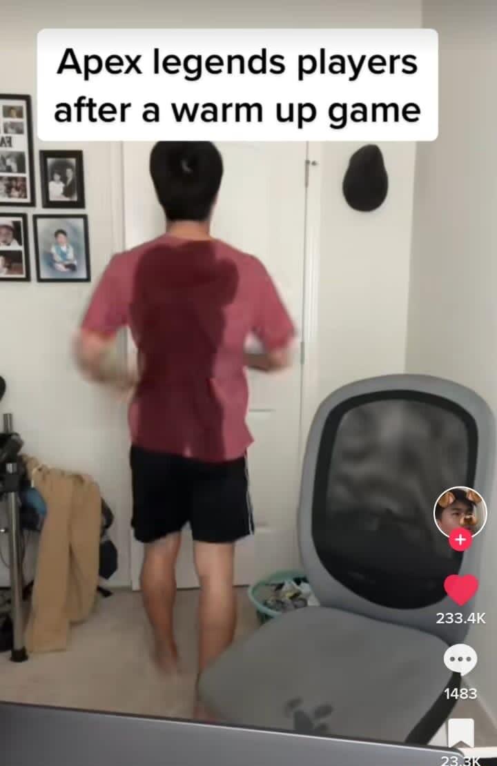 Apex legends players after a warm up game