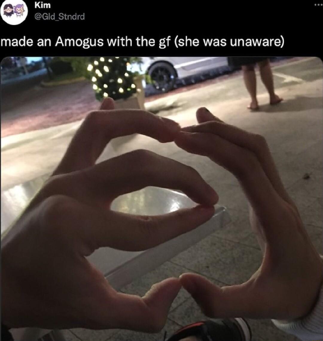 made an Amogus with the gf she was unaware