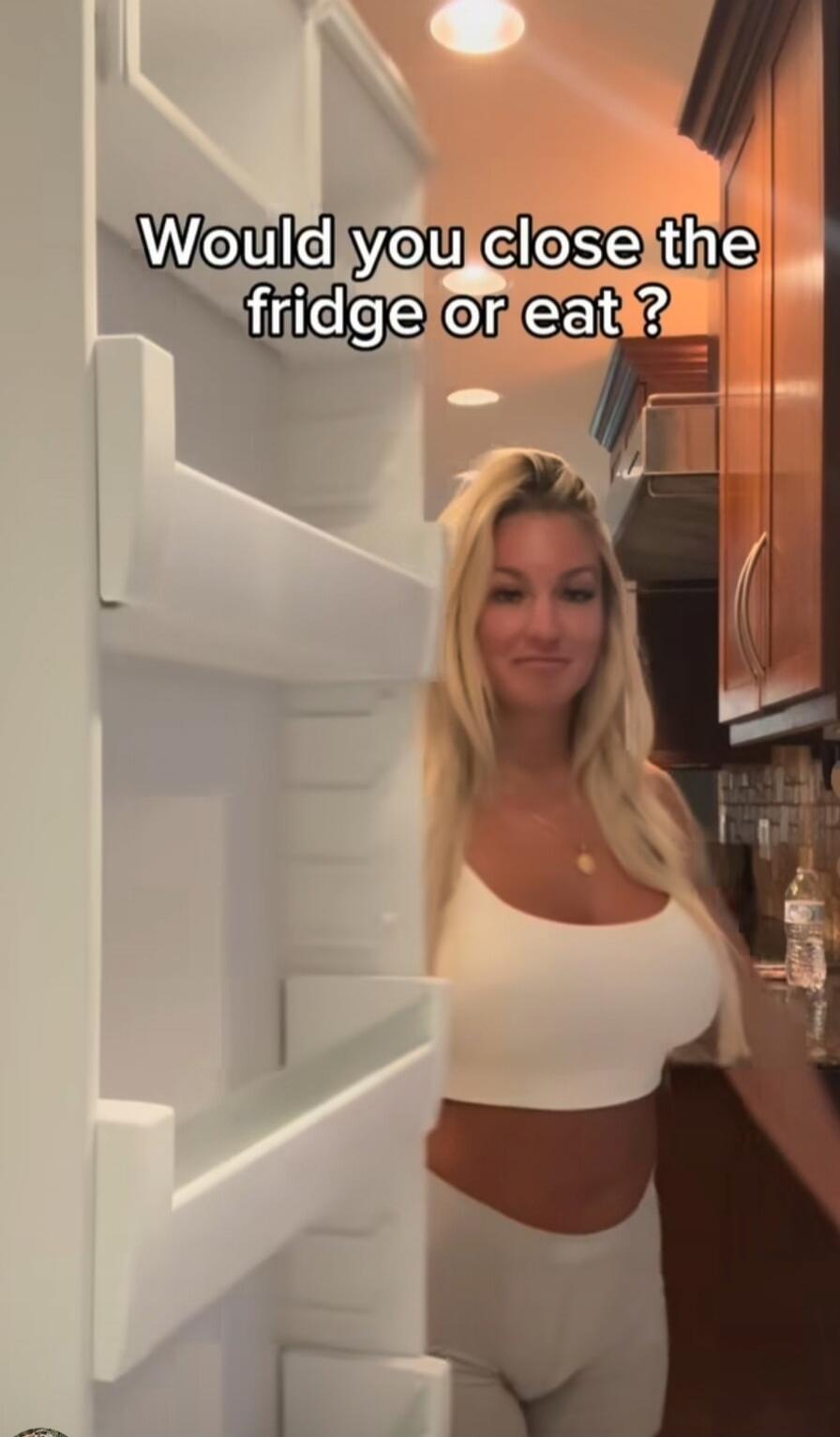 Would you close the fridge or eat ?