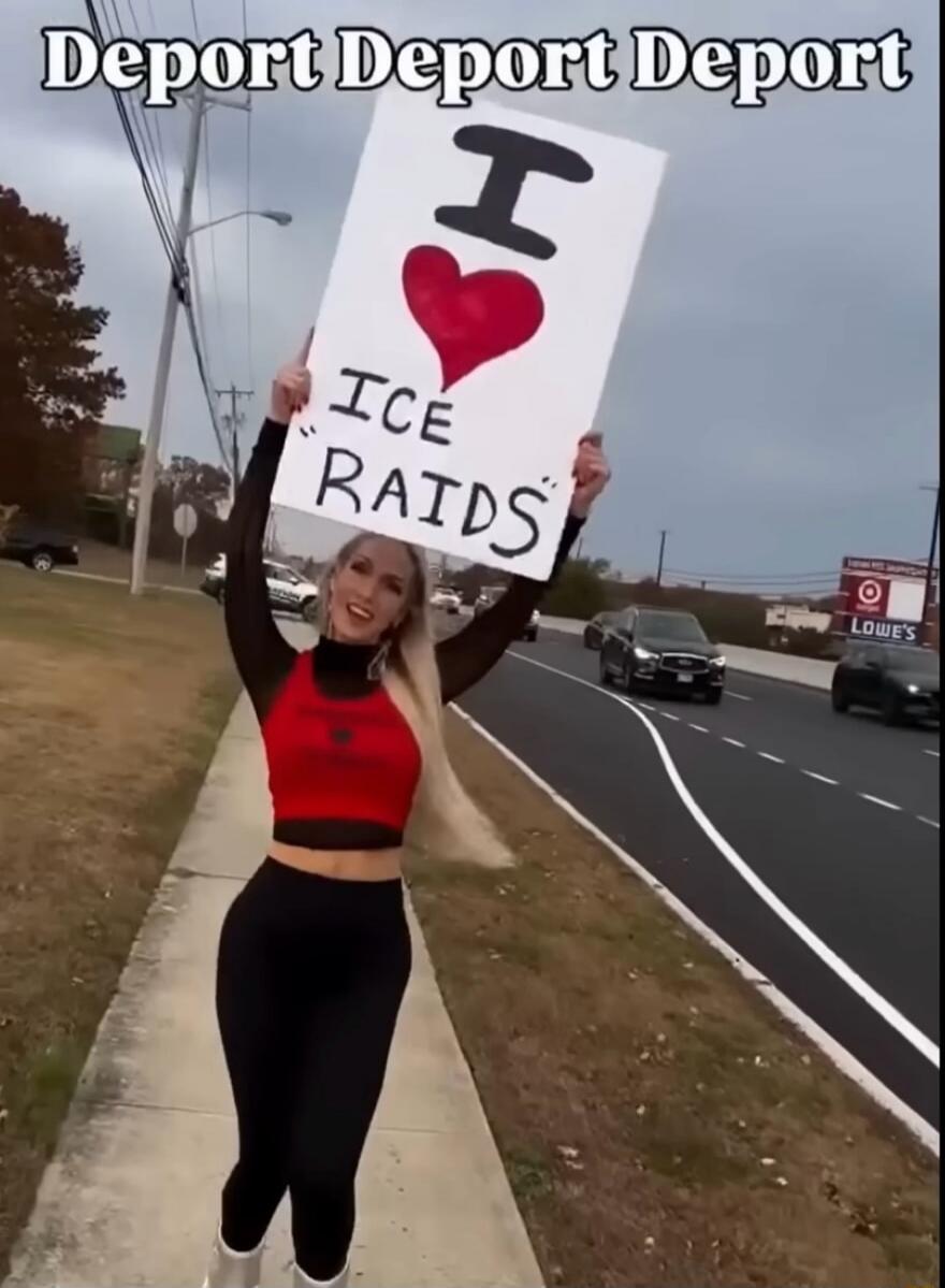 Deport Deport Deport
I ♥ ICE RAIDS