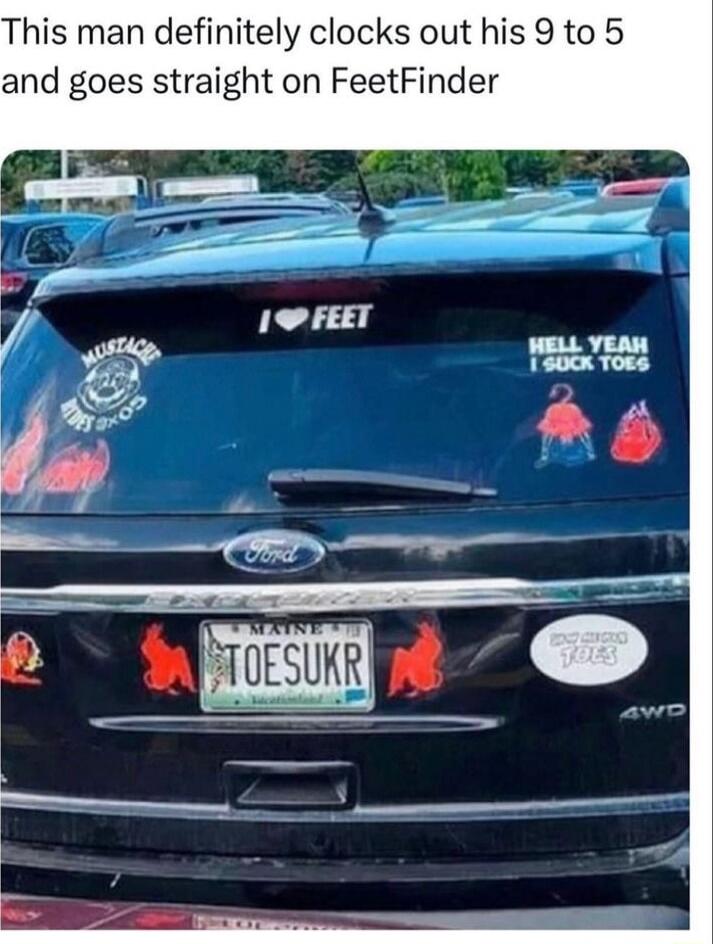 This man definitely clocks out his 9 to 5 and goes straight on FeetFinder